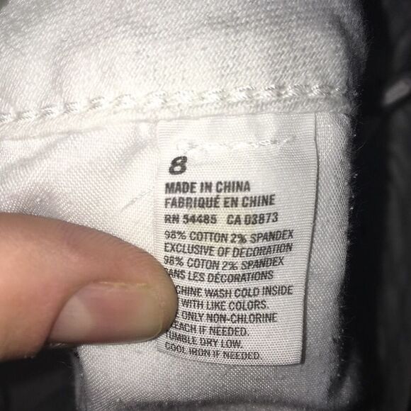 American Eagle white size 8 cutoff Daisy Duke jean shorts - Picture 3 of 4